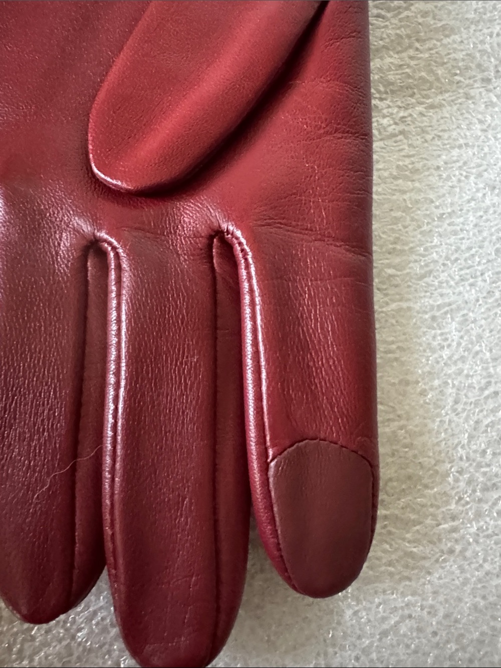 NWT Cherry Tech Coach Leather Touchscreen Gloves with Signature Charm - Picture 6 of 16